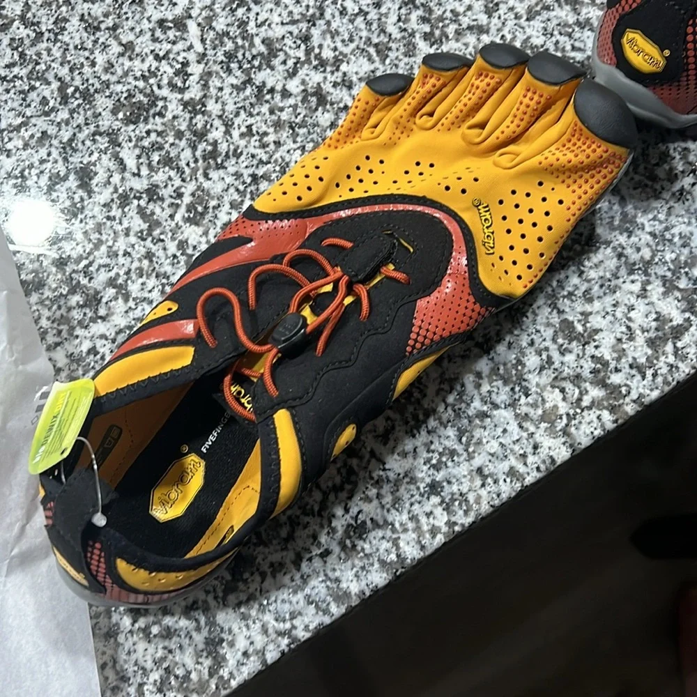 Vibram fiver finger V- run (training) shoes - never worn - Picture 8 of 12